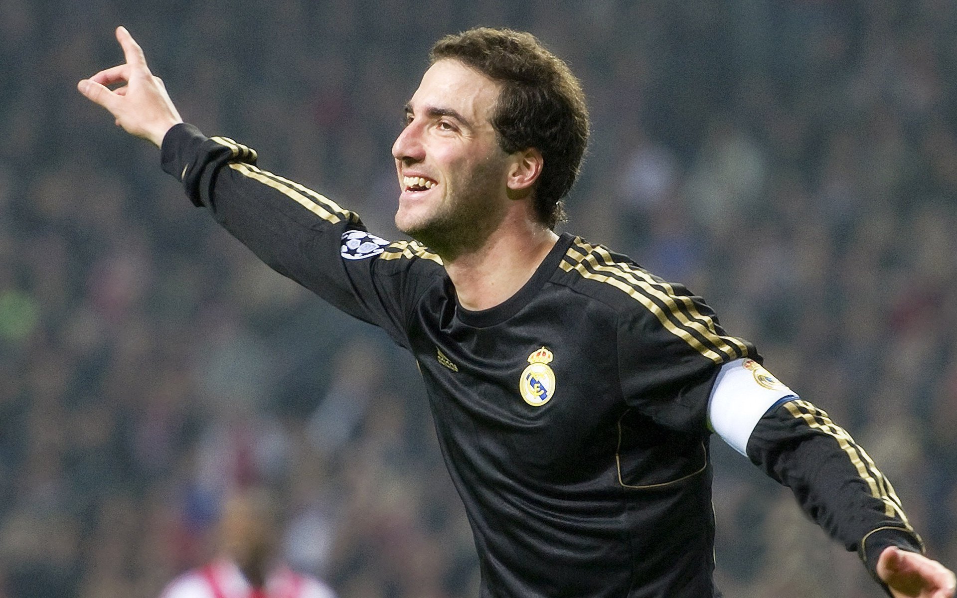 孙兴慜一锤定音，瑞士绝杀埃及背后的亚洲巨星时刻