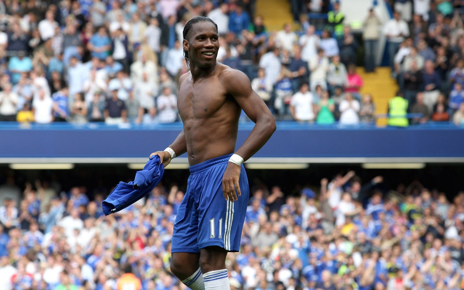 西决生死战,阿什拉夫一夫当关,巴萨强压马里终迎曙光